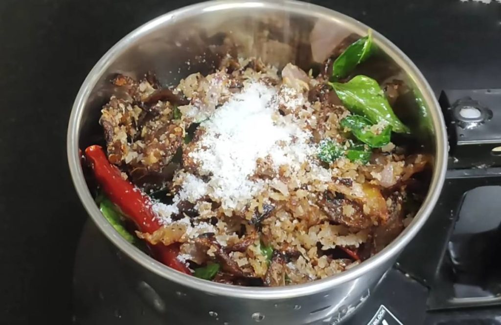 Kerala Style Onion Chammanthi