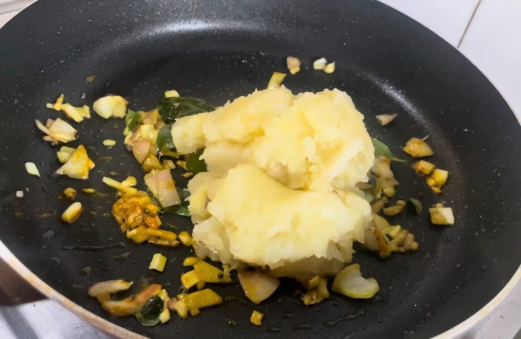 Easy Breakfast Using Idli Batter