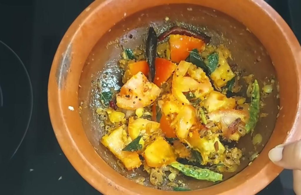 Special Tomato Curd Curry