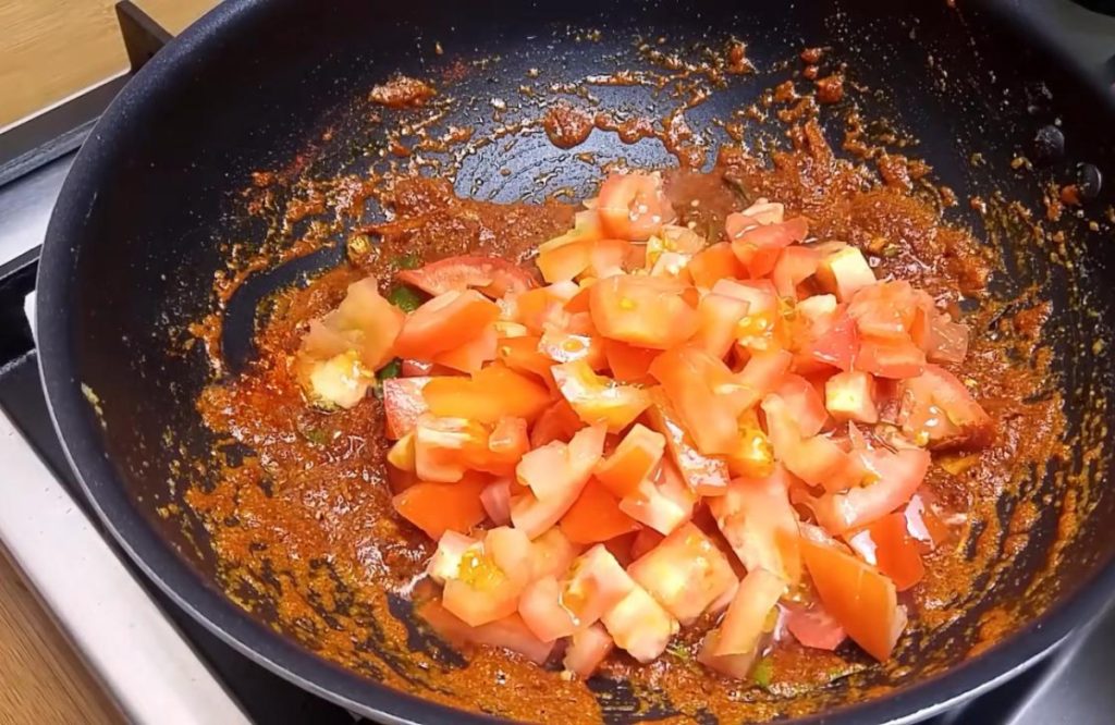 Tasty And Spicy Chicken Chukka