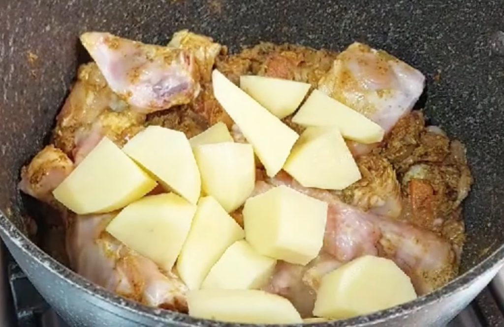 Variety Chicken Korma